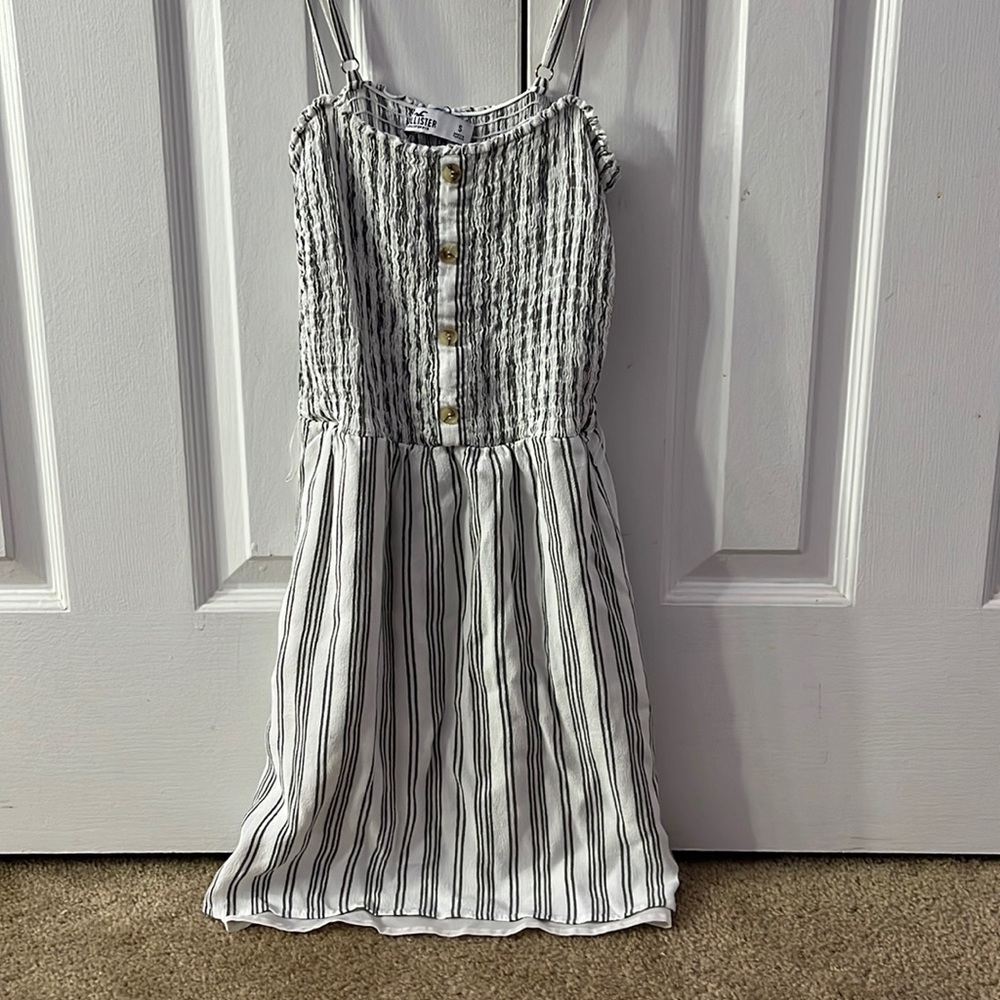 Small white and gray striped dress. Hollister.